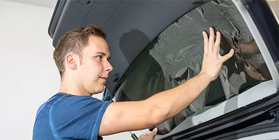 Tónování autoskel